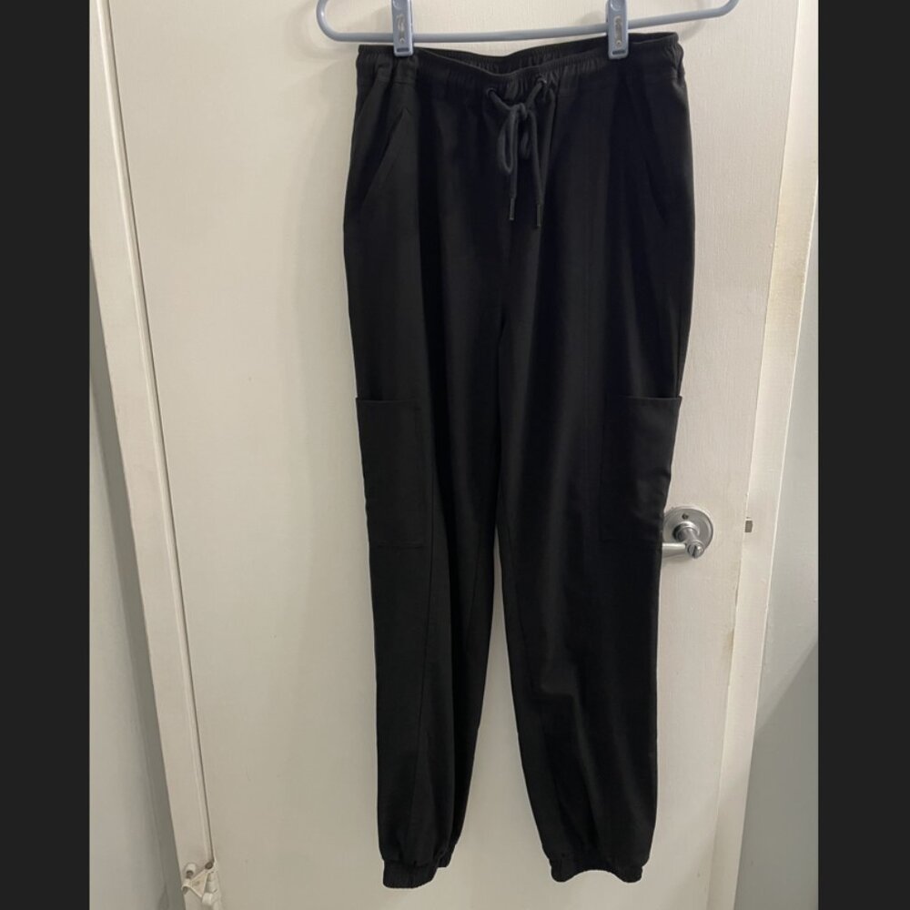 Happily Scrubbed jogger scrub pants